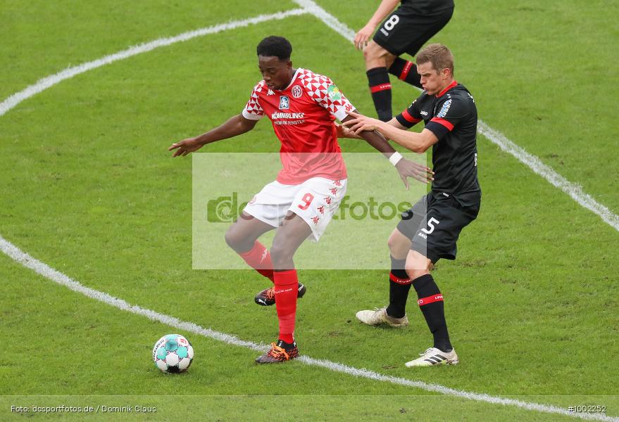 Ausbreitung Coronavirus /, 1.FSV Mainz, Bayer 04 Leverkusen, DFL, Bundesliga, Voetball, Sport, Saison 2020/2021, Le Football, Germany, Futbol, Fussball, Fotball, Deutschland, DFB, Calcio, Aktion, Action - Bild-ID: 1002252