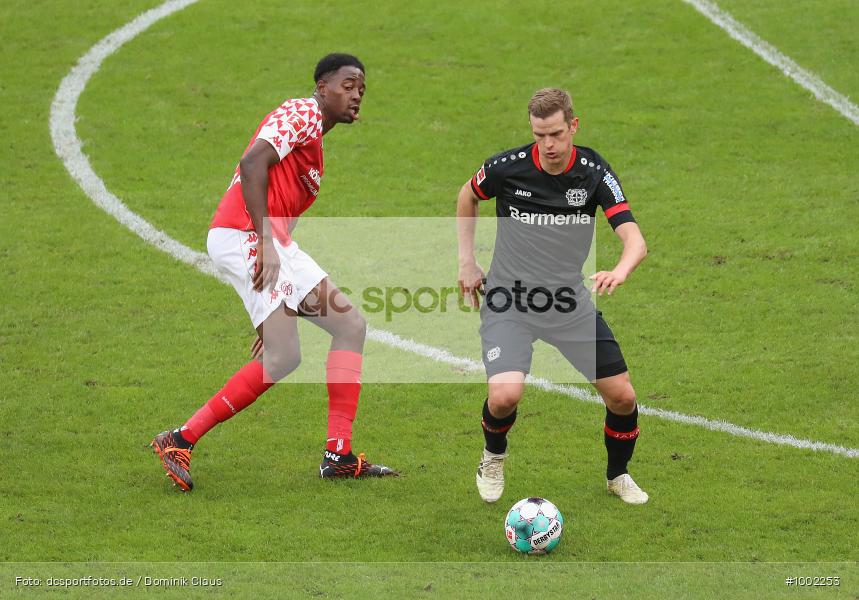 Ausbreitung Coronavirus /, 1.FSV Mainz, Bayer 04 Leverkusen, DFL, Bundesliga, Voetball, Sport, Saison 2020/2021, Le Football, Germany, Futbol, Fussball, Fotball, Deutschland, DFB, Calcio, Aktion, Action - Bild-ID: 1002253