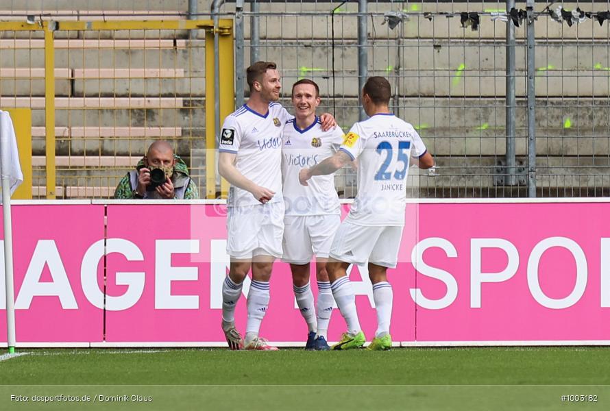 Geisterspiel, COVID-19, Pandemie, 1. FC Saarbrücken, SV Waldhof Mannheim, 3. Liga, Regionalsport, Voetball, Sport, Saison 2020/2021, Le Football, Germany, Futbol, Fussball, Fotball, Deutschland, DFB, Calcio, Aktion, Action - Bild-ID: 1003182