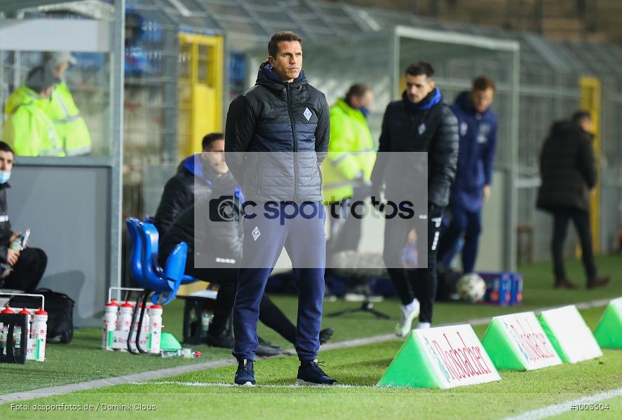 Geisterspiel, COVID-19, Pandemie, SpVgg. Unterhaching, SV Waldhof Mannheim, 3. Liga, Regionalsport, Voetball, Sport, Saison 2020/2021, Le Football, Germany, Futbol, Fussball, Fotball, Deutschland, DFB, Calcio, Aktion, Action - Bild-ID: 1003504 Geisterspiel, COVID-19, Pandemie, SpVgg. Unterhaching, SV Waldhof Mannheim, 3. Liga, Regionalsport, Voetball, Sport, Saison 2020/2021, Le Football, Germany, Futbol, Fussball, Fotball, Deutschland, DFB, Calcio, Aktion, Action - Bild-ID: 1003504