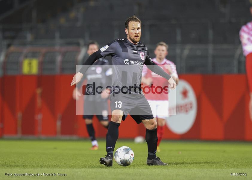 Geisterspiel, COVID-19, Pandemie, FC Giessen, 1. FSV Mainz 05 U23, Regionalliga Südwest, Regionalsport, Voetball, Sport, Saison 2020/2021, Le Football, Germany, Futbol, Fussball, Fotball, Deutschland, DFB, Calcio, Aktion, Action - Bild-ID: 1003792 Geisterspiel, COVID-19, Pandemie, FC Giessen, 1. FSV Mainz 05 U23, Regionalliga Südwest, Regionalsport, Voetball, Sport, Saison 2020/2021, Le Football, Germany, Futbol, Fussball, Fotball, Deutschland, DFB, Calcio, Aktion, Action - Bild-ID: 1003792