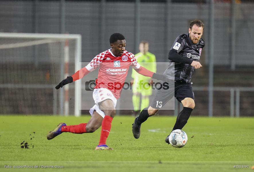 Geisterspiel, COVID-19, Pandemie, FC Giessen, 1. FSV Mainz 05 U23, Regionalliga Südwest, Regionalsport, Voetball, Sport, Saison 2020/2021, Le Football, Germany, Futbol, Fussball, Fotball, Deutschland, DFB, Calcio, Aktion, Action - Bild-ID: 1003797