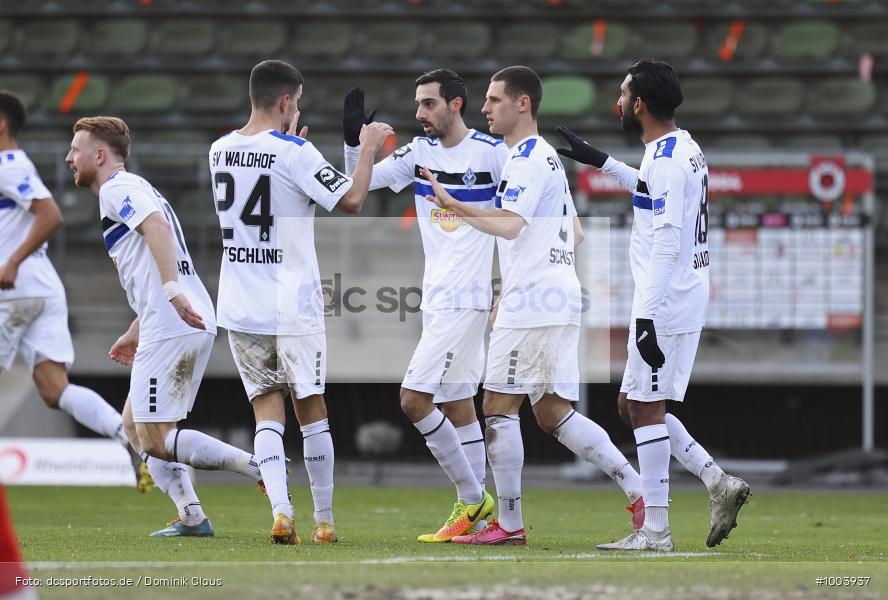 Geisterspiel, COVID-19, Pandemie, SV Waldhof Mannheim, FC Viktoria Köln, 3. Liga, Regionalsport, Voetball, Sport, Saison 2020/2021, Le Football, Germany, Futbol, Fussball, Fotball, Deutschland, DFB, Calcio, Aktion, Action - Bild-ID: 1003937