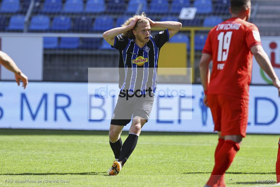 Geisterspiel, COVID-19, Pandemie, FSV Zwickau, SV Waldhof Mannheim, 3. Liga, Regionalsport, Voetball, Sport, Saison 2020/2021, Le Football, Germany, Futbol, Fussball, Fotball, Deutschland, DFB, Calcio, Aktion, Action - Bild-ID: 1005360