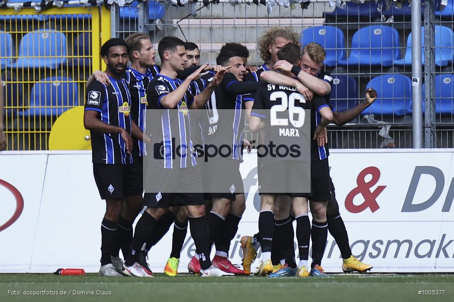 Geisterspiel, COVID-19, Pandemie, FSV Zwickau, SV Waldhof Mannheim, 3. Liga, Regionalsport, Voetball, Sport, Saison 2020/2021, Le Football, Germany, Futbol, Fussball, Fotball, Deutschland, DFB, Calcio, Aktion, Action - Bild-ID: 1005377