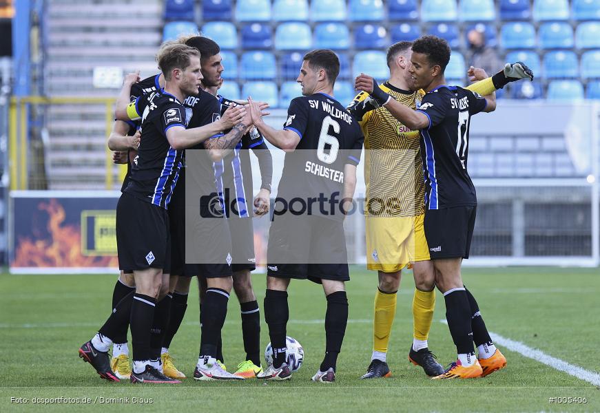 Geisterspiel, COVID-19, Pandemie, FSV Zwickau, SV Waldhof Mannheim, 3. Liga, Regionalsport, Voetball, Sport, Saison 2020/2021, Le Football, Germany, Futbol, Fussball, Fotball, Deutschland, DFB, Calcio, Aktion, Action - Bild-ID: 1005406