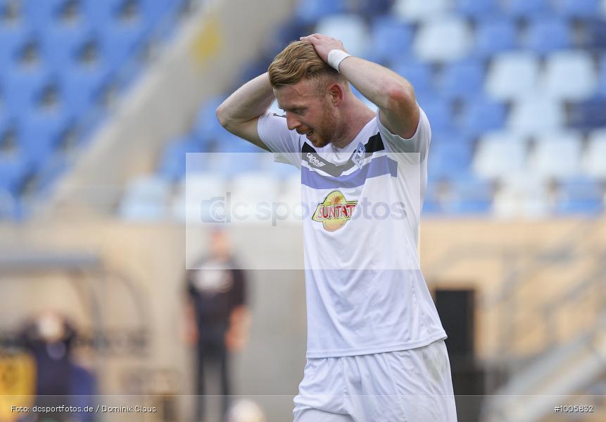 Geisterspiel, COVID-19, Pandemie, SV Waldhof Mannheim , 1. FC Saarbrücken, 3. Liga, Regionalsport, Voetball, Sport, Saison 2020/2021, Le Football, Germany, Futbol, Fussball, Fotball, Deutschland, DFB, Calcio, Aktion, Action - Bild-ID: 1005832