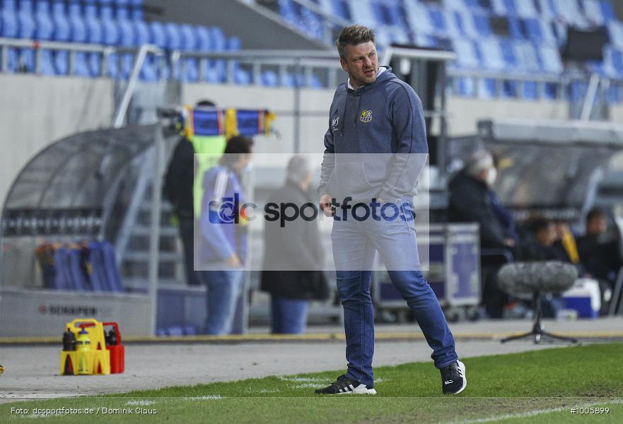 Geisterspiel, COVID-19, Pandemie, SV Waldhof Mannheim , 1. FC Saarbrücken, 3. Liga, Regionalsport, Voetball, Sport, Saison 2020/2021, Le Football, Germany, Futbol, Fussball, Fotball, Deutschland, DFB, Calcio, Aktion, Action - Bild-ID: 1005899