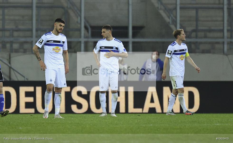 Geisterspiel, COVID-19, Pandemie, SV Waldhof Mannheim , 1. FC Saarbrücken, 3. Liga, Regionalsport, Voetball, Sport, Saison 2020/2021, Le Football, Germany, Futbol, Fussball, Fotball, Deutschland, DFB, Calcio, Aktion, Action - Bild-ID: 1005913