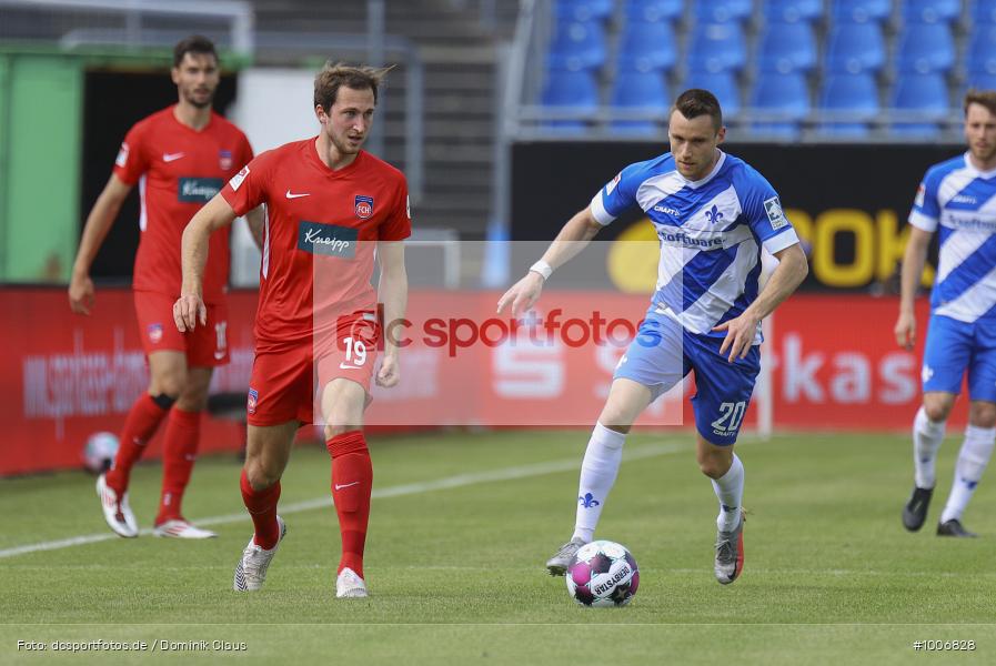 Geisterspiel, COVID-19, Pandemie, 1. FC Heidenheim, SV Darmstadt 98, 2. Bundesliga, Regionalsport, Voetball, Sport, Saison 2020/2021, Le Football, Germany, Futbol, Fussball, Fotball, Deutschland, DFB, Calcio, Aktion, Action - Bild-ID: 1006828
