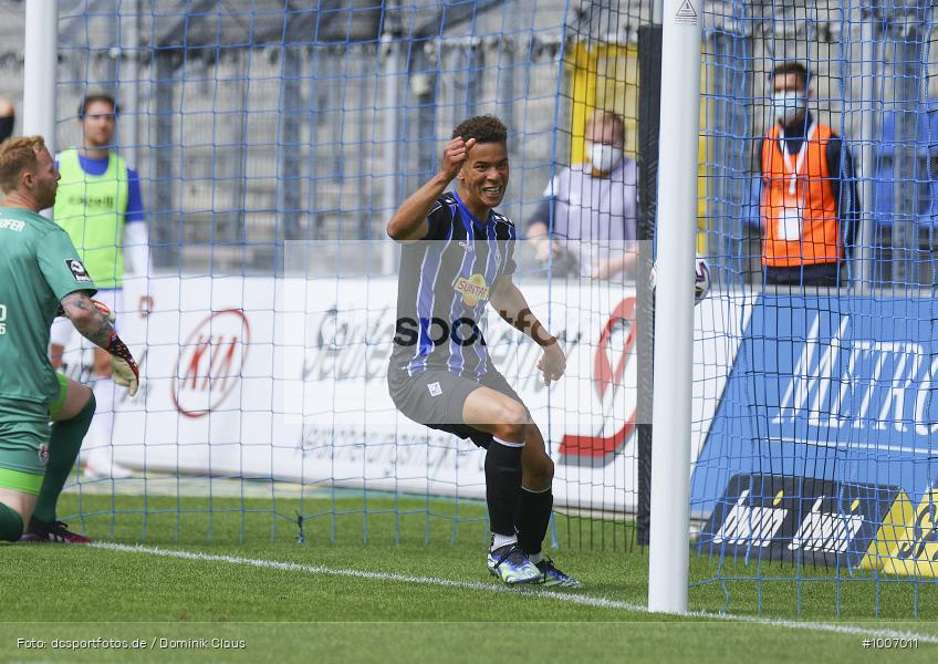 Geisterspiel, COVID-19, Pandemie, KFC Uerdingen, SV Waldhof Mannheim, 3. Liga, Regionalsport, Voetball, Sport, Saison 2020/2021, Le Football, Germany, Futbol, Fussball, Fotball, Deutschland, DFB, Calcio, Aktion, Action - Bild-ID: 1007011