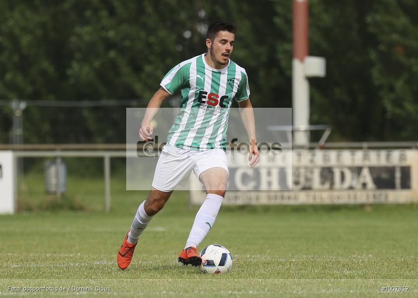 Geisterspiel, COVID-19, Pandemie, SV Blau-Gelb Frankfurt, VfR Groß-Gerau, Testspiel, Regionalsport, Voetball, Sport, Saison 2020/2021, Le Football, Germany, Futbol, Fussball, Fotball, Deutschland, DFB, Calcio, Aktion, Action - Bild-ID: 1007839