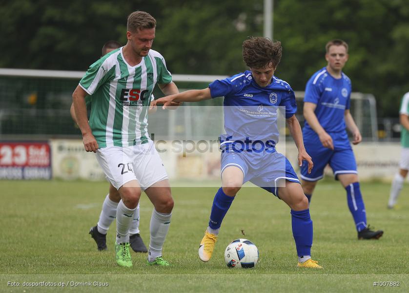 Geisterspiel, COVID-19, Pandemie, SV Blau-Gelb Frankfurt, VfR Groß-Gerau, Testspiel, Regionalsport, Voetball, Sport, Saison 2020/2021, Le Football, Germany, Futbol, Fussball, Fotball, Deutschland, DFB, Calcio, Aktion, Action - Bild-ID: 1007882