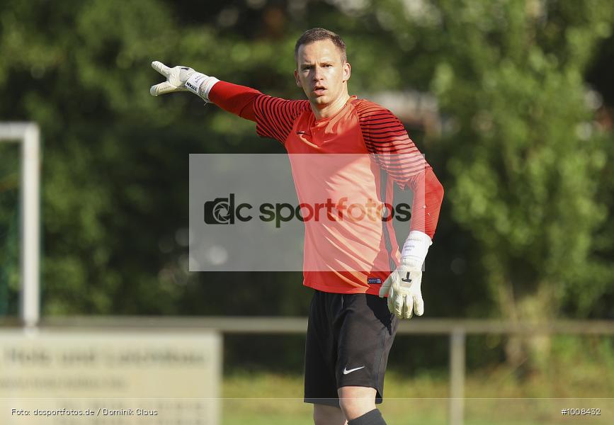 Kreispokal, SG SV Dersim VfR Rüsselsheim, VfR Groß-Gerau, Regionalsport, Voetball, Sport, Saison 2021/2022, Le Football, Germany, Futbol, Fussball, Fotball, Deutschland, DFB, Calcio, Aktion, Action - Bild-ID: 1008432