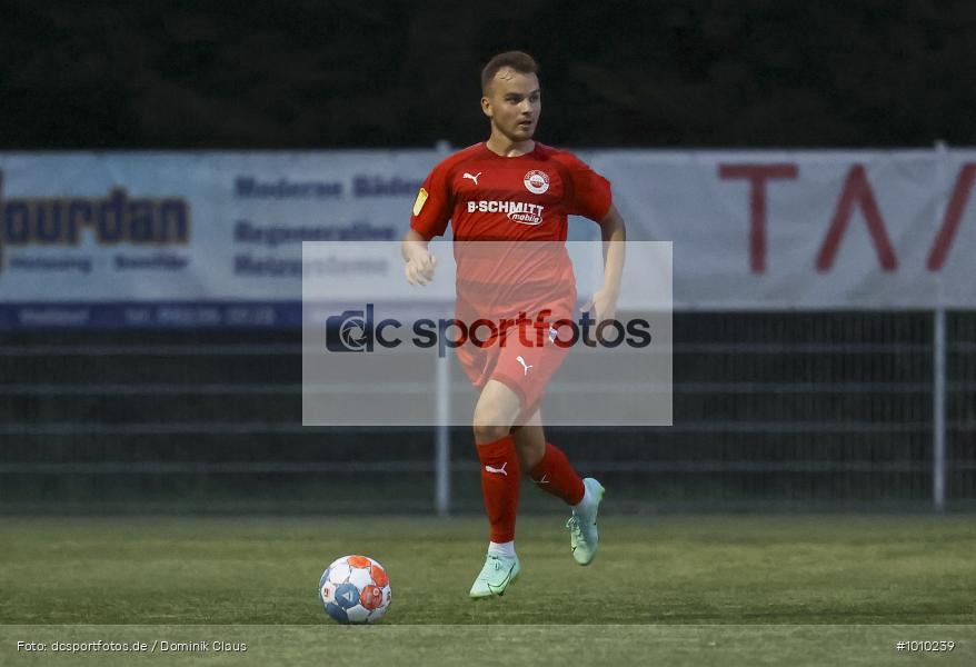 SC Viktoria Griesheim, Rot-Weiß Walldorf, Hessenliga, Voetball, Sport, Le Football, Germany, Futbol, Fotball, Fussball, Deutschland, DFL, DFB, Calcio, 2021/22, Saison 2021/2022 - Bild-ID: 1010239 SC Viktoria Griesheim, Rot-Weiß Walldorf, Hessenliga, Voetball, Sport, Le Football, Germany, Futbol, Fotball, Fussball, Deutschland, DFL, DFB, Calcio, 2021/22, Saison 2021/2022 - Bild-ID: 1010239