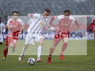 Fotos von FC Würzburger Kickers - SV Waldhof Mannheim auf dcsportfotos.de