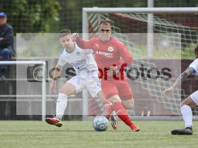 Fotos von Rot-Weiß Walldorf - SV Buchonia Flieden auf dcsportfotos.de