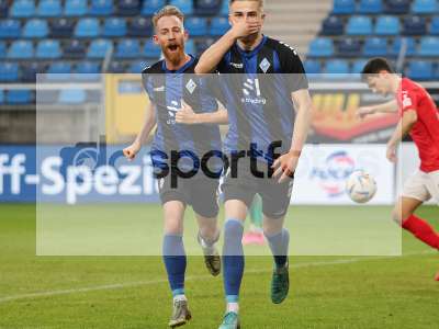 Fotos von SV Waldhof Mannheim - Hallescher FC auf dcsportfotos.de