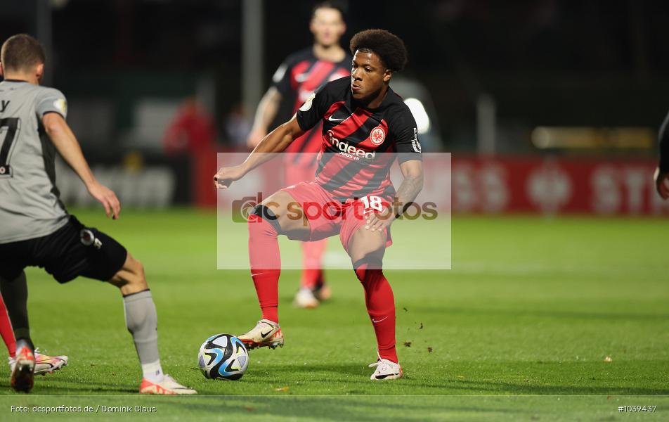 Eintracht Frankfurt, FC Viktoria Köln, Pokal, DFB-Pokal, Voetball, Sport, Le Football, Germany, Futbol, Fotball, Fussball, Deutschland, DFL, DFB, Calcio, 2023/24, Saison 2023/2024 - Bild-ID: 1039437