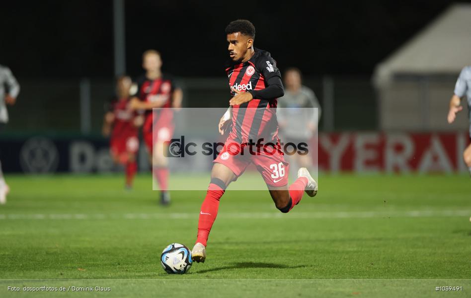 Eintracht Frankfurt, FC Viktoria Köln, Pokal, DFB-Pokal, Voetball, Sport, Le Football, Germany, Futbol, Fotball, Fussball, Deutschland, DFL, DFB, Calcio, 2023/24, Saison 2023/2024 - Bild-ID: 1039491 Eintracht Frankfurt, FC Viktoria Köln, Pokal, DFB-Pokal, Voetball, Sport, Le Football, Germany, Futbol, Fotball, Fussball, Deutschland, DFL, DFB, Calcio, 2023/24, Saison 2023/2024 - Bild-ID: 1039491