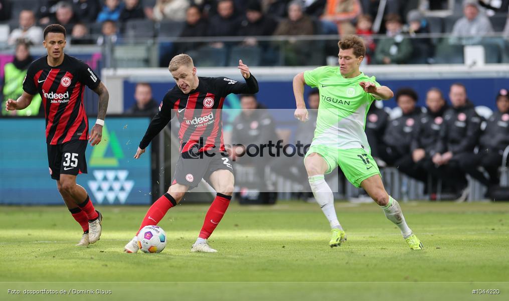 VfL Wolfsburg, Eintracht Frankfurt, Bundesliga, Voetball, Sport, Le Football, Germany, Futbol, Fotball, Fussball, Deutschland, DFL, DFB, Calcio, 2023/24, Saison 2023/2024 - Bild-ID: 1044220 VfL Wolfsburg, Eintracht Frankfurt, Bundesliga, Voetball, Sport, Le Football, Germany, Futbol, Fotball, Fussball, Deutschland, DFL, DFB, Calcio, 2023/24, Saison 2023/2024 - Bild-ID: 1044220