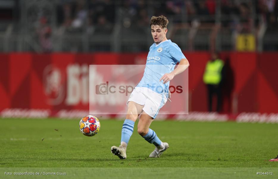 Manchester City, 1. FSV Mainz 05, Achtelfinale, UEFA Youth League, Youth League, UEFA, Voetball, Sport, Le Football, Germany, Futbol, Fotball, Fussball, Deutschland, DFL, DFB, Calcio, 2023/24, Saison 2023/2024 - Bild-ID: 1044372