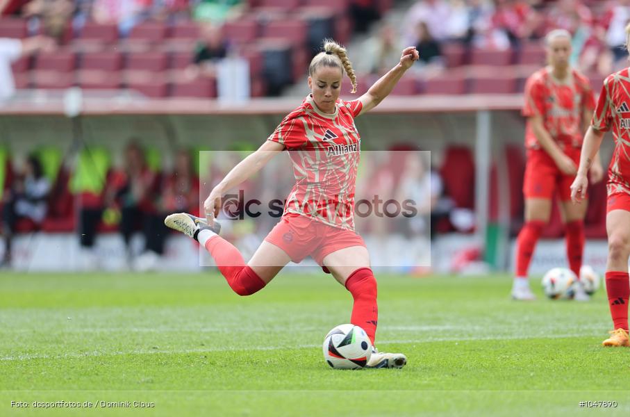 VfL Wolfsburg, FC Bayern München, Finale, DFB-Pokalfinale, Frauen, Voetball, Sport, Le Football, Germany, Futbol, Fotball, Fussball, Deutschland, DFL, DFB, Calcio, 2023/24, Saison 2023/2024 - Bild-ID: 1047890 VfL Wolfsburg, FC Bayern München, Finale, DFB-Pokalfinale, Frauen, Voetball, Sport, Le Football, Germany, Futbol, Fotball, Fussball, Deutschland, DFL, DFB, Calcio, 2023/24, Saison 2023/2024 - Bild-ID: 1047890