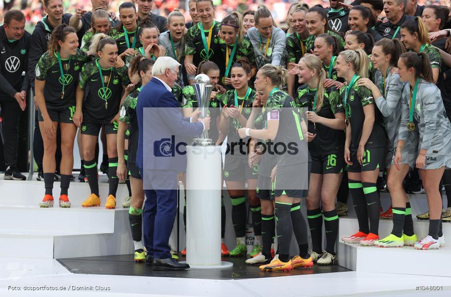 VfL Wolfsburg, FC Bayern München, Finale, DFB-Pokalfinale, Frauen, Voetball, Sport, Le Football, Germany, Futbol, Fotball, Fussball, Deutschland, DFL, DFB, Calcio, 2023/24, Saison 2023/2024 - Bild-ID: 1048001 VfL Wolfsburg, FC Bayern München, Finale, DFB-Pokalfinale, Frauen, Voetball, Sport, Le Football, Germany, Futbol, Fotball, Fussball, Deutschland, DFL, DFB, Calcio, 2023/24, Saison 2023/2024 - Bild-ID: 1048001