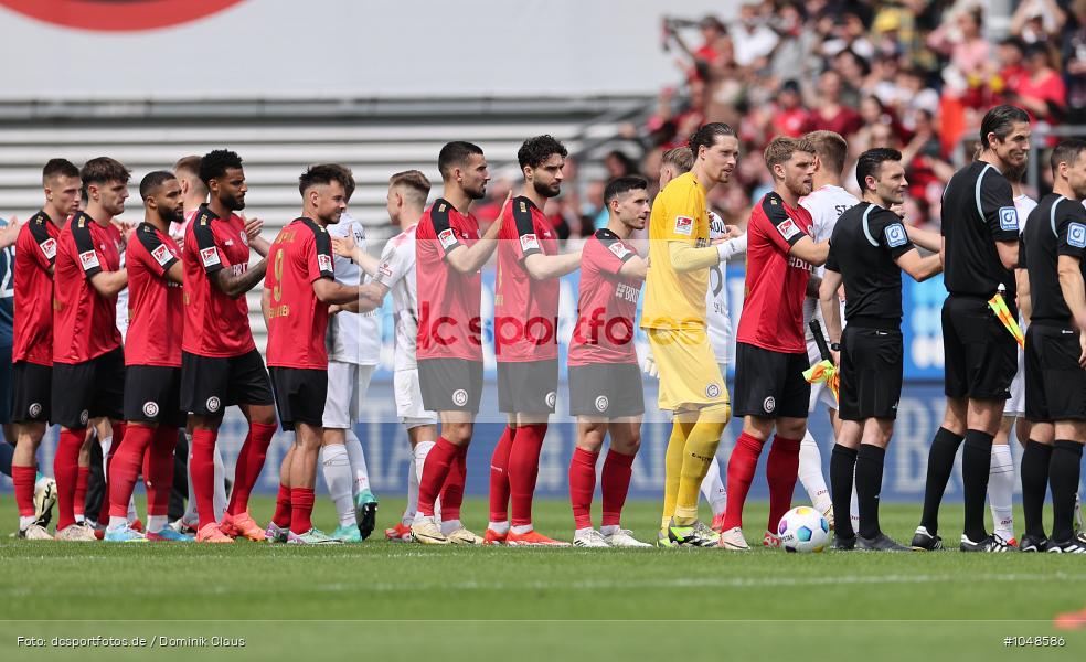 FC Sankt Pauli, FC St. Pauli, SV Wehen Wiesbaden, 2. Bundesliga, Liga, 2. Liga, Voetball, Sport, Le Football, Germany, Futbol, Fotball, Fussball, Deutschland, DFL, DFB, Calcio, 2023/24, Saison 2023/2024 - Bild-ID: 1048586 FC Sankt Pauli, FC St. Pauli, SV Wehen Wiesbaden, 2. Bundesliga, Liga, 2. Liga, Voetball, Sport, Le Football, Germany, Futbol, Fotball, Fussball, Deutschland, DFL, DFB, Calcio, 2023/24, Saison 2023/2024 - Bild-ID: 1048586