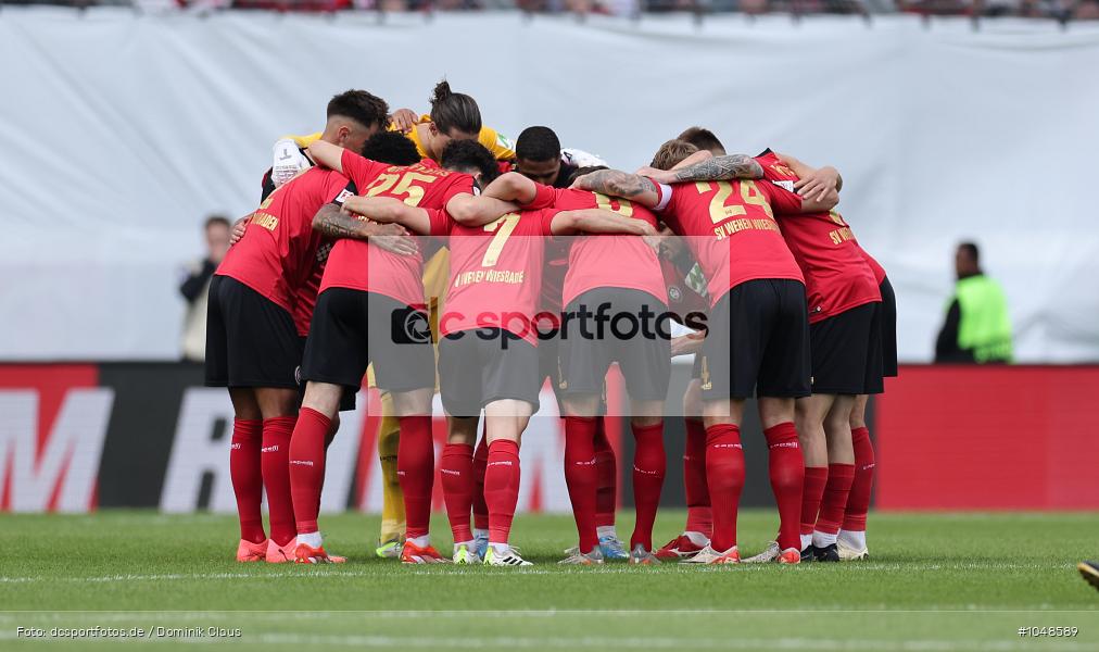 FC Sankt Pauli, FC St. Pauli, SV Wehen Wiesbaden, 2. Bundesliga, Liga, 2. Liga, Voetball, Sport, Le Football, Germany, Futbol, Fotball, Fussball, Deutschland, DFL, DFB, Calcio, 2023/24, Saison 2023/2024 - Bild-ID: 1048589 FC Sankt Pauli, FC St. Pauli, SV Wehen Wiesbaden, 2. Bundesliga, Liga, 2. Liga, Voetball, Sport, Le Football, Germany, Futbol, Fotball, Fussball, Deutschland, DFL, DFB, Calcio, 2023/24, Saison 2023/2024 - Bild-ID: 1048589