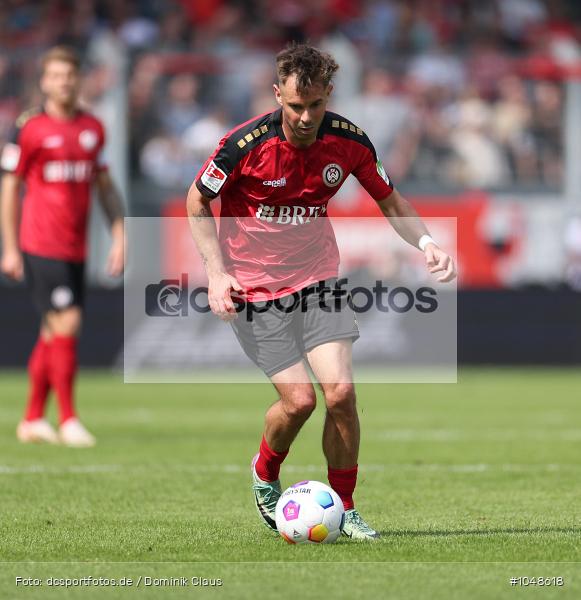 FC Sankt Pauli, FC St. Pauli, SV Wehen Wiesbaden, 2. Bundesliga, Liga, 2. Liga, Voetball, Sport, Le Football, Germany, Futbol, Fotball, Fussball, Deutschland, DFL, DFB, Calcio, 2023/24, Saison 2023/2024 - Bild-ID: 1048618 FC Sankt Pauli, FC St. Pauli, SV Wehen Wiesbaden, 2. Bundesliga, Liga, 2. Liga, Voetball, Sport, Le Football, Germany, Futbol, Fotball, Fussball, Deutschland, DFL, DFB, Calcio, 2023/24, Saison 2023/2024 - Bild-ID: 1048618