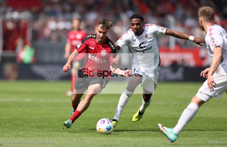 FC Sankt Pauli, FC St. Pauli, SV Wehen Wiesbaden, 2. Bundesliga, Liga, 2. Liga, Voetball, Sport, Le Football, Germany, Futbol, Fotball, Fussball, Deutschland, DFL, DFB, Calcio, 2023/24, Saison 2023/2024 - Bild-ID: 1048626 FC Sankt Pauli, FC St. Pauli, SV Wehen Wiesbaden, 2. Bundesliga, Liga, 2. Liga, Voetball, Sport, Le Football, Germany, Futbol, Fotball, Fussball, Deutschland, DFL, DFB, Calcio, 2023/24, Saison 2023/2024 - Bild-ID: 1048626