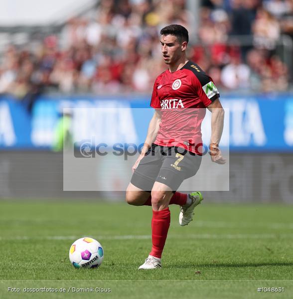 FC Sankt Pauli, FC St. Pauli, SV Wehen Wiesbaden, 2. Bundesliga, Liga, 2. Liga, Voetball, Sport, Le Football, Germany, Futbol, Fotball, Fussball, Deutschland, DFL, DFB, Calcio, 2023/24, Saison 2023/2024 - Bild-ID: 1048631 FC Sankt Pauli, FC St. Pauli, SV Wehen Wiesbaden, 2. Bundesliga, Liga, 2. Liga, Voetball, Sport, Le Football, Germany, Futbol, Fotball, Fussball, Deutschland, DFL, DFB, Calcio, 2023/24, Saison 2023/2024 - Bild-ID: 1048631