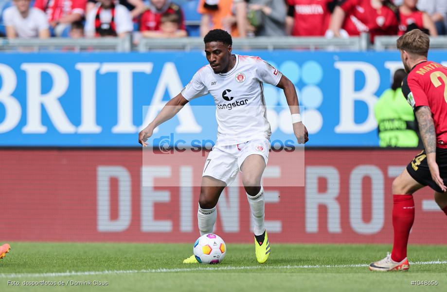FC Sankt Pauli, FC St. Pauli, SV Wehen Wiesbaden, 2. Bundesliga, Liga, 2. Liga, Voetball, Sport, Le Football, Germany, Futbol, Fotball, Fussball, Deutschland, DFL, DFB, Calcio, 2023/24, Saison 2023/2024 - Bild-ID: 1048656 FC Sankt Pauli, FC St. Pauli, SV Wehen Wiesbaden, 2. Bundesliga, Liga, 2. Liga, Voetball, Sport, Le Football, Germany, Futbol, Fotball, Fussball, Deutschland, DFL, DFB, Calcio, 2023/24, Saison 2023/2024 - Bild-ID: 1048656