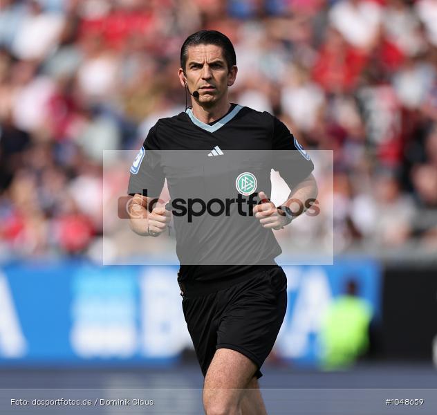 FC Sankt Pauli, FC St. Pauli, SV Wehen Wiesbaden, 2. Bundesliga, Liga, 2. Liga, Voetball, Sport, Le Football, Germany, Futbol, Fotball, Fussball, Deutschland, DFL, DFB, Calcio, 2023/24, Saison 2023/2024 - Bild-ID: 1048659 FC Sankt Pauli, FC St. Pauli, SV Wehen Wiesbaden, 2. Bundesliga, Liga, 2. Liga, Voetball, Sport, Le Football, Germany, Futbol, Fotball, Fussball, Deutschland, DFL, DFB, Calcio, 2023/24, Saison 2023/2024 - Bild-ID: 1048659