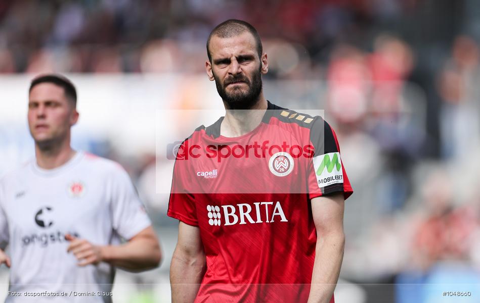 FC Sankt Pauli, FC St. Pauli, SV Wehen Wiesbaden, 2. Bundesliga, Liga, 2. Liga, Voetball, Sport, Le Football, Germany, Futbol, Fotball, Fussball, Deutschland, DFL, DFB, Calcio, 2023/24, Saison 2023/2024 - Bild-ID: 1048660 FC Sankt Pauli, FC St. Pauli, SV Wehen Wiesbaden, 2. Bundesliga, Liga, 2. Liga, Voetball, Sport, Le Football, Germany, Futbol, Fotball, Fussball, Deutschland, DFL, DFB, Calcio, 2023/24, Saison 2023/2024 - Bild-ID: 1048660
