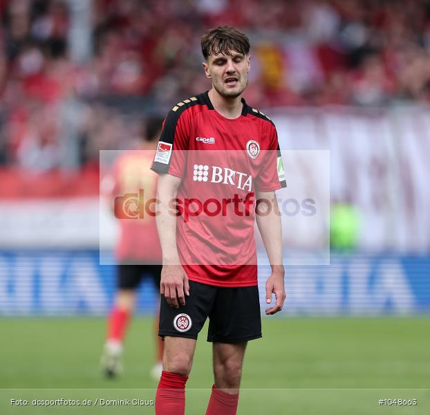 FC Sankt Pauli, FC St. Pauli, SV Wehen Wiesbaden, 2. Bundesliga, Liga, 2. Liga, Voetball, Sport, Le Football, Germany, Futbol, Fotball, Fussball, Deutschland, DFL, DFB, Calcio, 2023/24, Saison 2023/2024 - Bild-ID: 1048663 FC Sankt Pauli, FC St. Pauli, SV Wehen Wiesbaden, 2. Bundesliga, Liga, 2. Liga, Voetball, Sport, Le Football, Germany, Futbol, Fotball, Fussball, Deutschland, DFL, DFB, Calcio, 2023/24, Saison 2023/2024 - Bild-ID: 1048663