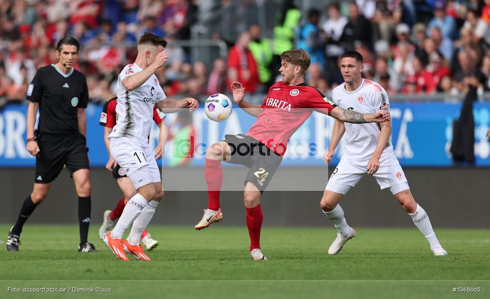 FC Sankt Pauli, FC St. Pauli, SV Wehen Wiesbaden, 2. Bundesliga, Liga, 2. Liga, Voetball, Sport, Le Football, Germany, Futbol, Fotball, Fussball, Deutschland, DFL, DFB, Calcio, 2023/24, Saison 2023/2024 - Bild-ID: 1048665 FC Sankt Pauli, FC St. Pauli, SV Wehen Wiesbaden, 2. Bundesliga, Liga, 2. Liga, Voetball, Sport, Le Football, Germany, Futbol, Fotball, Fussball, Deutschland, DFL, DFB, Calcio, 2023/24, Saison 2023/2024 - Bild-ID: 1048665