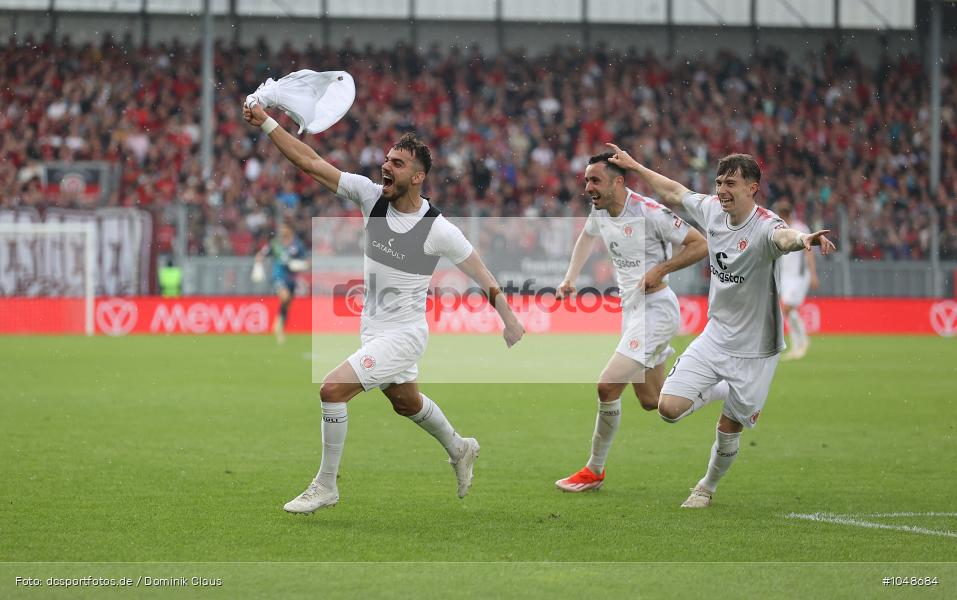 FC Sankt Pauli, FC St. Pauli, SV Wehen Wiesbaden, 2. Bundesliga, Liga, 2. Liga, Voetball, Sport, Le Football, Germany, Futbol, Fotball, Fussball, Deutschland, DFL, DFB, Calcio, 2023/24, Saison 2023/2024 - Bild-ID: 1048684 FC Sankt Pauli, FC St. Pauli, SV Wehen Wiesbaden, 2. Bundesliga, Liga, 2. Liga, Voetball, Sport, Le Football, Germany, Futbol, Fotball, Fussball, Deutschland, DFL, DFB, Calcio, 2023/24, Saison 2023/2024 - Bild-ID: 1048684