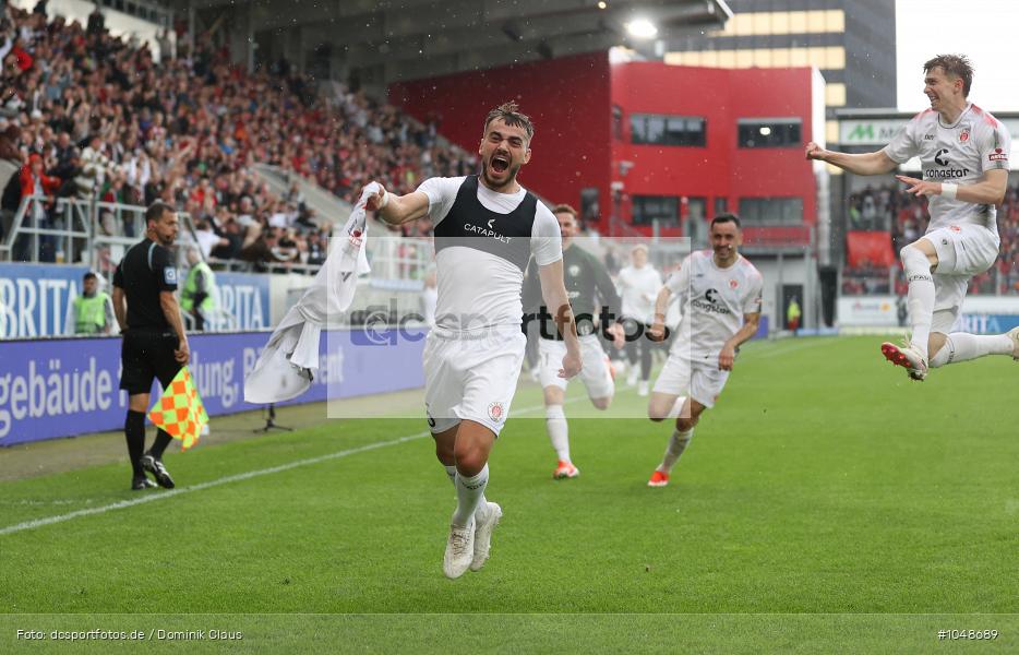 FC Sankt Pauli, FC St. Pauli, SV Wehen Wiesbaden, 2. Bundesliga, Liga, 2. Liga, Voetball, Sport, Le Football, Germany, Futbol, Fotball, Fussball, Deutschland, DFL, DFB, Calcio, 2023/24, Saison 2023/2024 - Bild-ID: 1048689 FC Sankt Pauli, FC St. Pauli, SV Wehen Wiesbaden, 2. Bundesliga, Liga, 2. Liga, Voetball, Sport, Le Football, Germany, Futbol, Fotball, Fussball, Deutschland, DFL, DFB, Calcio, 2023/24, Saison 2023/2024 - Bild-ID: 1048689