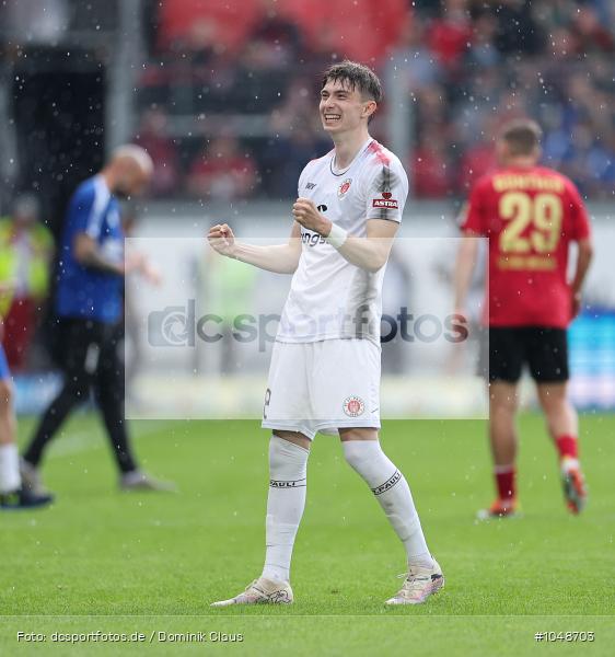 FC Sankt Pauli, FC St. Pauli, SV Wehen Wiesbaden, 2. Bundesliga, Liga, 2. Liga, Voetball, Sport, Le Football, Germany, Futbol, Fotball, Fussball, Deutschland, DFL, DFB, Calcio, 2023/24, Saison 2023/2024 - Bild-ID: 1048703