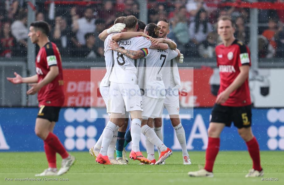 FC Sankt Pauli, FC St. Pauli, SV Wehen Wiesbaden, 2. Bundesliga, Liga, 2. Liga, Voetball, Sport, Le Football, Germany, Futbol, Fotball, Fussball, Deutschland, DFL, DFB, Calcio, 2023/24, Saison 2023/2024 - Bild-ID: 1048706