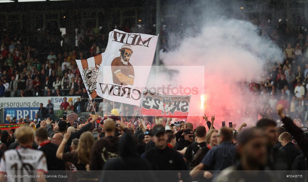FC Sankt Pauli, FC St. Pauli, SV Wehen Wiesbaden, 2. Bundesliga, Liga, 2. Liga, Voetball, Sport, Le Football, Germany, Futbol, Fotball, Fussball, Deutschland, DFL, DFB, Calcio, 2023/24, Saison 2023/2024 - Bild-ID: 1048715 FC Sankt Pauli, FC St. Pauli, SV Wehen Wiesbaden, 2. Bundesliga, Liga, 2. Liga, Voetball, Sport, Le Football, Germany, Futbol, Fotball, Fussball, Deutschland, DFL, DFB, Calcio, 2023/24, Saison 2023/2024 - Bild-ID: 1048715