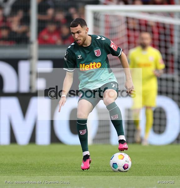 SSV Jahn Regensburg, SV Wehen Wiesbaden, Relegation, 3. Liga, 2. Bundesliga, Liga, 2. Liga, Voetball, Sport, Le Football, Germany, Futbol, Fotball, Fussball, Deutschland, DFL, DFB, Calcio, 2023/24, Saison 2023/2024 - Bild-ID: 1049128