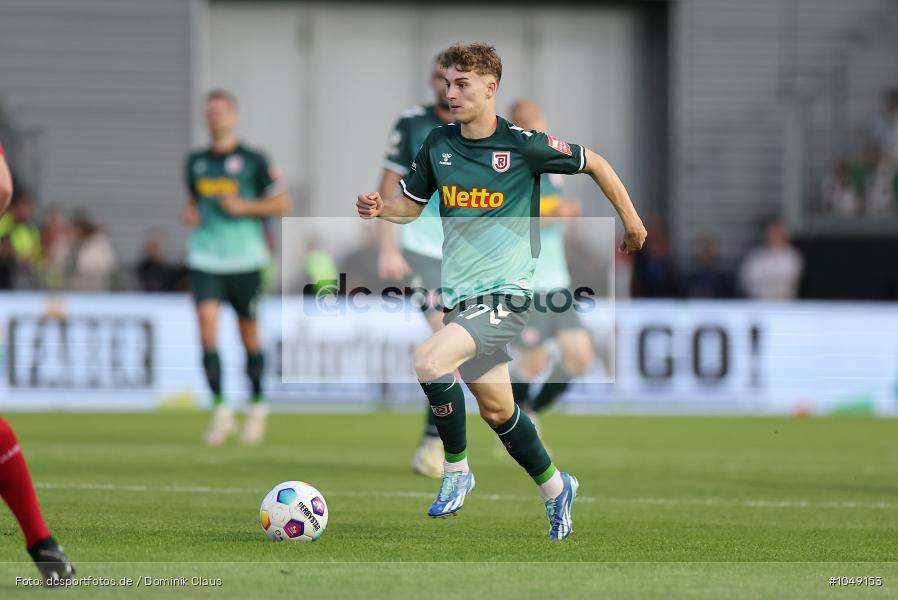 SSV Jahn Regensburg, SV Wehen Wiesbaden, Relegation, 3. Liga, 2. Bundesliga, Liga, 2. Liga, Voetball, Sport, Le Football, Germany, Futbol, Fotball, Fussball, Deutschland, DFL, DFB, Calcio, 2023/24, Saison 2023/2024 - Bild-ID: 1049153