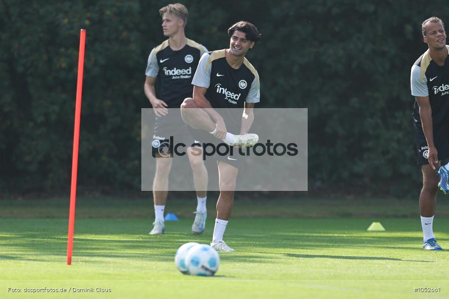 Eintracht Frankfurt, Training, Bundesliga, Voetball, Sport, Le Football, Germany, Futbol, Fotball, Fussball, Deutschland, DFL, DFB, Calcio, 2024/25, Saison 2024/2025 - Bild-ID: 1052661