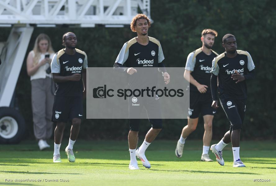 Eintracht Frankfurt, Training, Bundesliga, Voetball, Sport, Le Football, Germany, Futbol, Fotball, Fussball, Deutschland, DFL, DFB, Calcio, 2024/25, Saison 2024/2025 - Bild-ID: 1052664