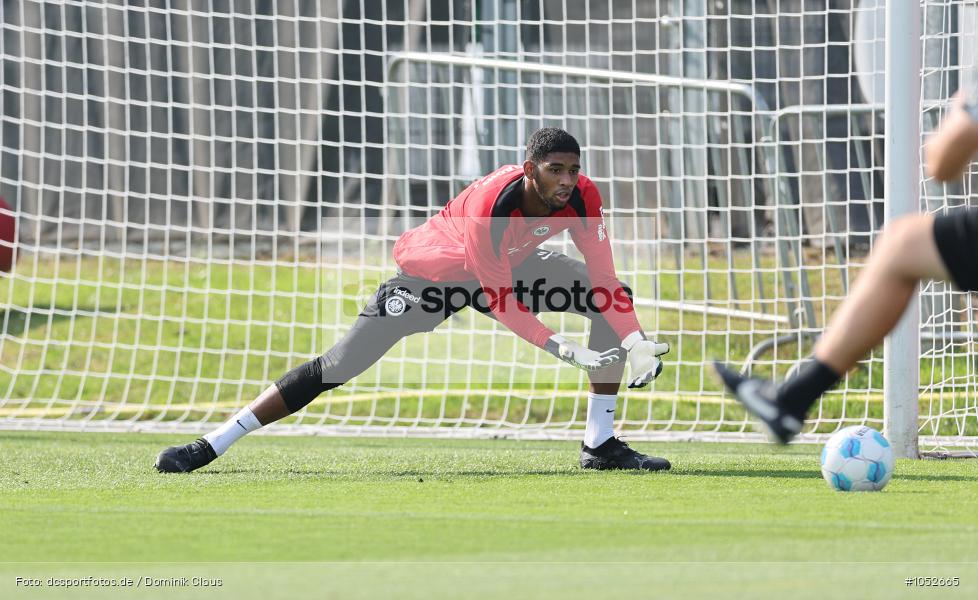 Eintracht Frankfurt, Training, Bundesliga, Voetball, Sport, Le Football, Germany, Futbol, Fotball, Fussball, Deutschland, DFL, DFB, Calcio, 2024/25, Saison 2024/2025 - Bild-ID: 1052665