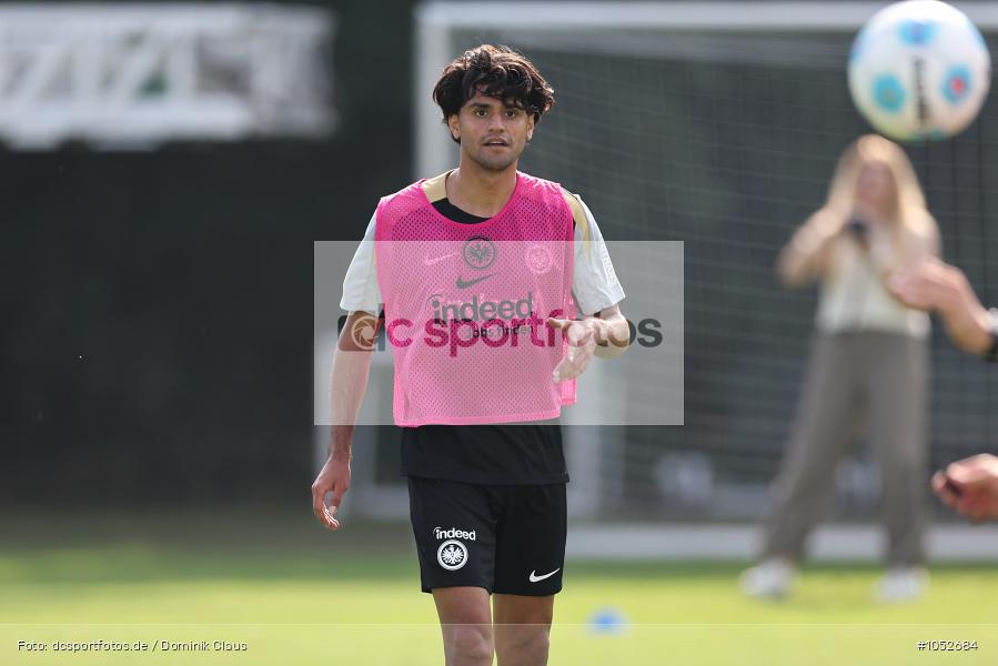 Eintracht Frankfurt, Training, Bundesliga, Voetball, Sport, Le Football, Germany, Futbol, Fotball, Fussball, Deutschland, DFL, DFB, Calcio, 2024/25, Saison 2024/2025 - Bild-ID: 1052684