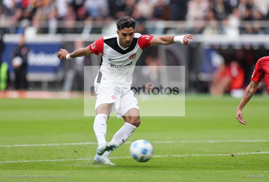 FC Bayern München, Eintracht Frankfurt, Bundesliga, Voetball, Sport, Le Football, Germany, Futbol, Fotball, Fussball, Deutschland, DFL, DFB, Calcio, 2024/25, Saison 2024/2025 - Bild-ID: 1053398